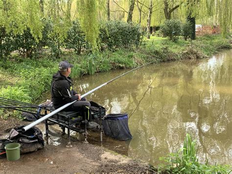 Pole Fishing - A guide to getting started | Fisheries.co.uk