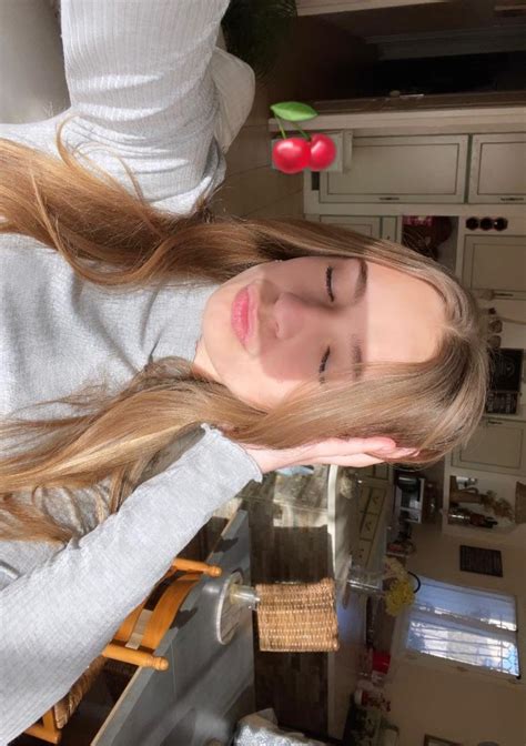 OMG VERY BIG TITS R Hotpics