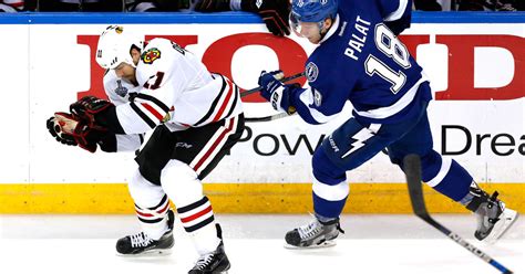 With Belief And Depth Chicago Gets Early Jump On Lightning Cbs Detroit