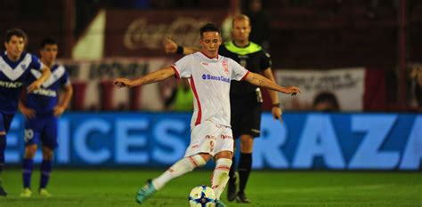 Huracán Le Ganó A Vélez Un Duelo Clave Por La Permanencia