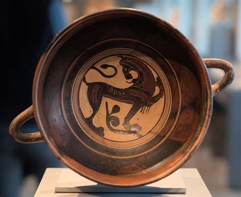 Laconian Black Figure Kylix With Lion In Tondo And External Sphinxes 1