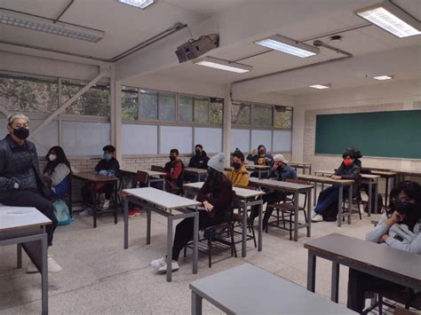 Regreso Del Cch A Clases Presenciales De Manera Híbrida