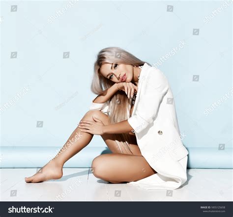 Sensual Gorgeous Sexy Platinum Blonde Woman Stock Photo Shutterstock
