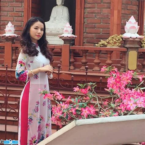 Hot girl Lê Hạ Anh