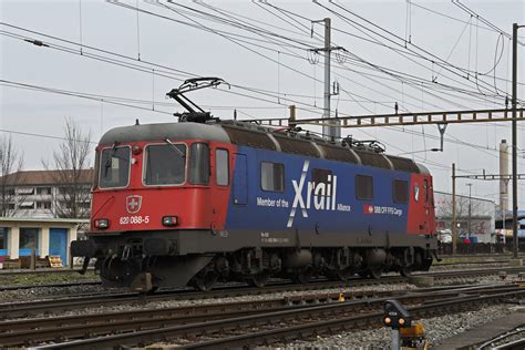 Re 620 088 5 durchfährt am 22 02 2023 solo den Bahnhof Pratteln