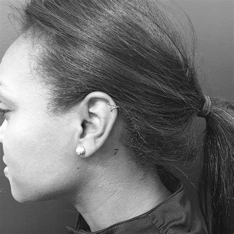 11 Tiny Tattoo Ideas For Behind Your Ear From Celebrity Tattoo Artists Glamour