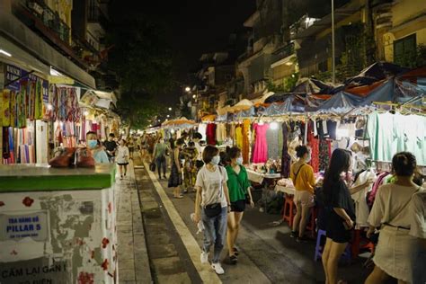 #1 Hanoi Night Market - An Absolute Hidden Gem!