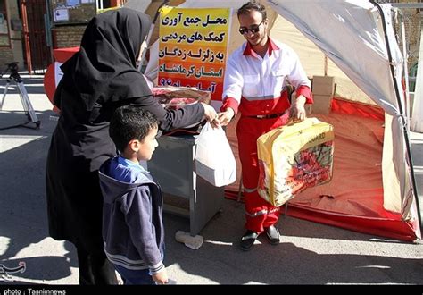 جمع آوری کمک های مردمی برای زلزله زدگان در میعادگاههای نماز جمعه