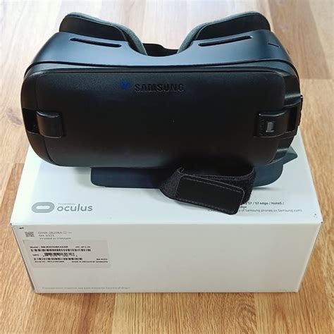 Samsung Vr Ar And Accessories Samsung Gear Vr Set Powered By Oculus