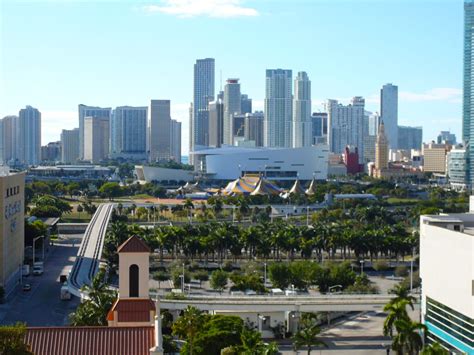 Downtown Miami El Barrio Ideal Para Vivir E Invertir En Miami MyMiamiNow