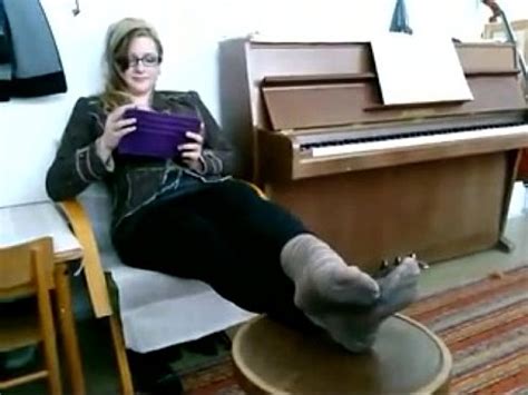 Mrs Teacher And Her Nylonfeet Xvideos