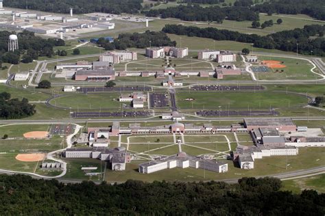 Coleman Medium Federal Correctional Institution The Prison Direct