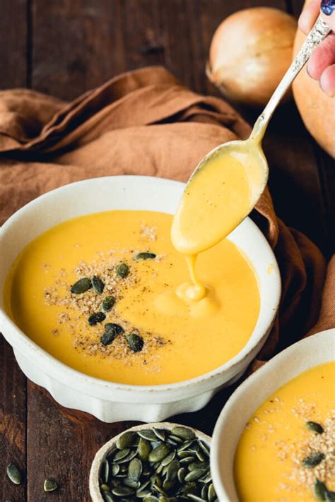 Velouté de courge butternut au lait de coco