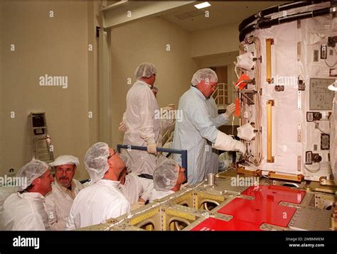 Raumfahrtzentrum Kennedy Fla Im Spacehab Berpr Ft Sts