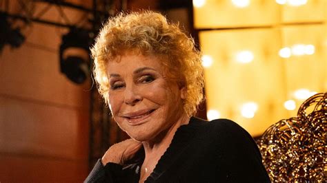 Il Concerto Di Ornella Vanoni Agli Arcimboldi Una Festa Tra Grandi