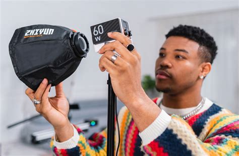 ZHIYUN's New MOLUS G60 & X100 Film And Photography Lights Make Pro ...