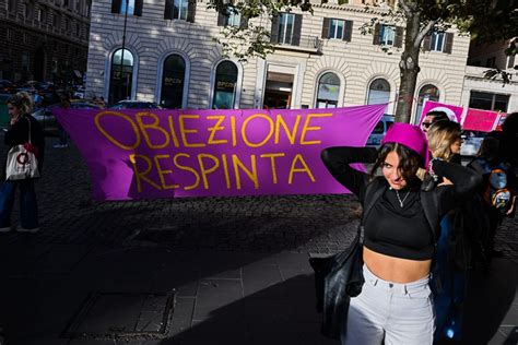 Perch Si Parla Della Legge Sull Aborto E Come Viene Applicata