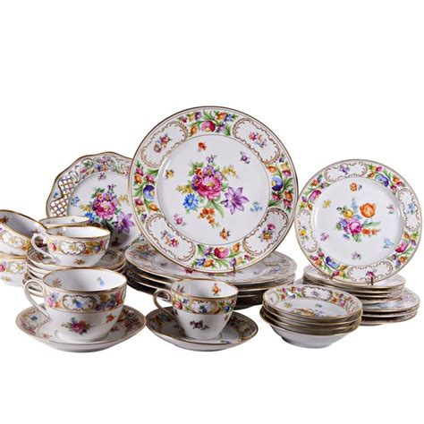 Schumann Bavaria Empress Dresden Flowers China Dinnerware Set