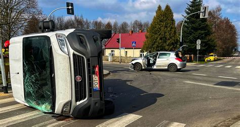 Zderzenie Busa I Osob Wki Zdj Cia Ostrow Tv Ostr W Wielkopolski