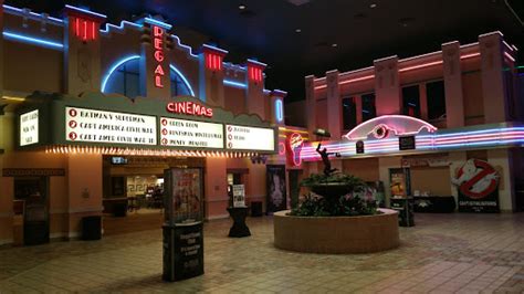 Movie Theater «Regal Cinemas West Town Mall 9», reviews and photos ...