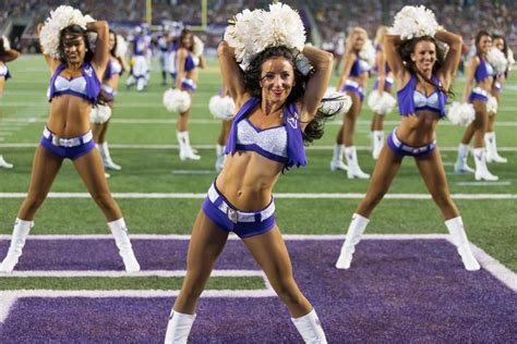 Minnesota Vikings Cheerleader's New "Summer" Uniform