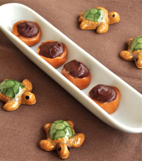 Конфеты toffifee с клюквой и фундуком приготовленные руками ребенка ...