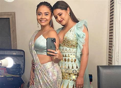 Bigg Boss 15 Bffs Rashami Desai And Devoleena Bhattacharjee Get Into A