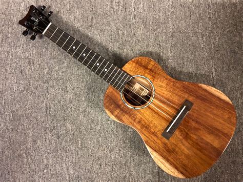 Solid Koa Concert Ukulele Romero Creations With Dlx Bag