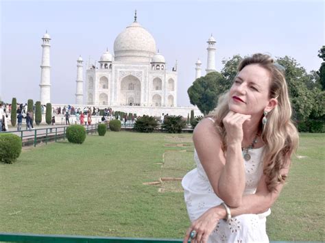 Från Delhi Privat Taj Mahal Sunrise med Agra Sightseeing GetYourGuide