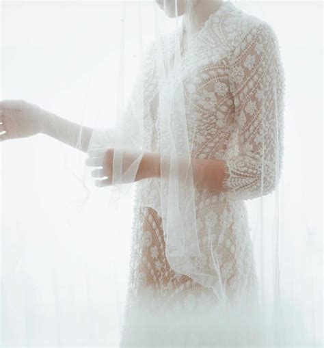 White Nude Diane Lota