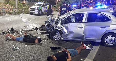 Impactante persecución y choque en la autopista Perito Moreno cuatro