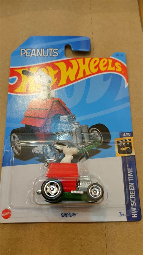 Hot Wheels Peanuts Snoopy Screen Time Scale Model Lazada PH