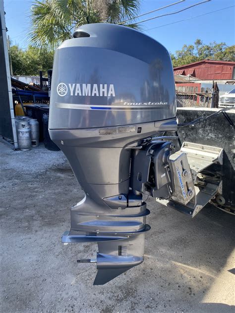 2013 Yamaha 150 HP 4-Stroke 25" Outboard Motor for Sale in Tampa, FL