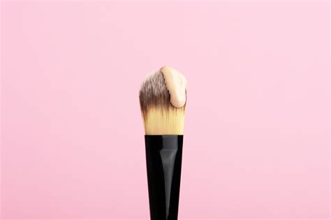 Best Zero Waste Concealer Brands - Zero Waste Memoirs