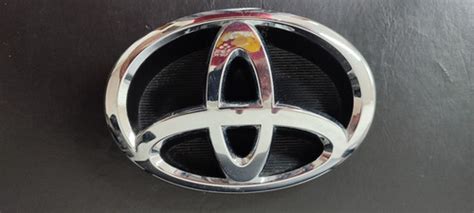 Emblema Frontal Toyota Yaris Env O Gratis