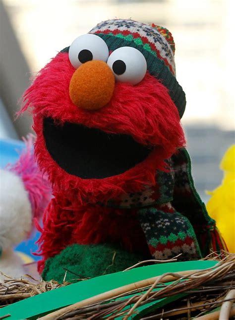 Elmo Lin Manuel Miranda Team Up For ‘sesame Street Coronavirus