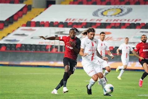 Gaziantep FK Fraport TAV Antalyaspor Maçının Foto Galerisi