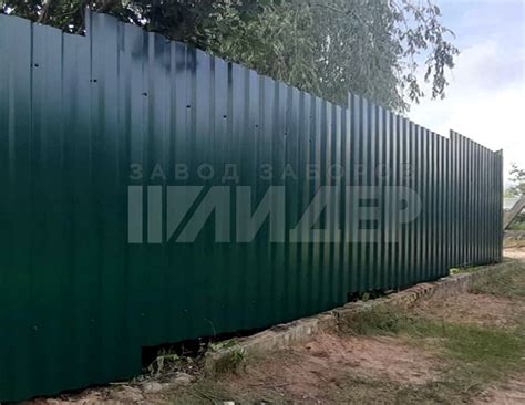 Заборное ограждение из профлиста зеленого цвета ПН-175 - купить в ...