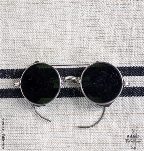 Kai D Utility — Vintage Aviator Sunglasses