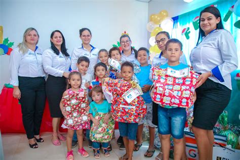 Prefeitura De Jaru Realiza Entrega De Presentes Da Campanha Natal