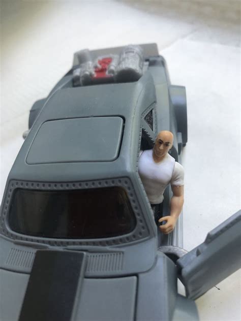 Машинка катапульта Hot Wheels Форсаж з фігуркою Він Дізеля грн Іграшки Миколаїв на Olx