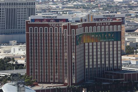 Treasure Island On Las Vegas Strip To Remain Open Amid Virus Outbreak