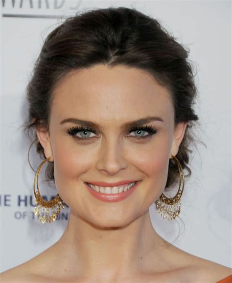 Emily Deschanel Genesis Awards Emily Deschanel Photo 5235432 Fanpop