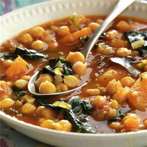 Potaje De Vigilia Con Garbanzos De Bote Un Plato De Cuchara