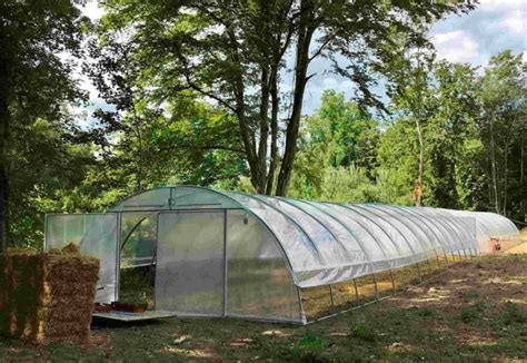 Serre tunnel professionnelle Tonneau 175 m² Normandie 27 x 6 5 m