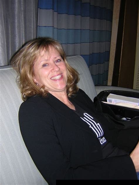 Amateur Blonde Milf Perfect Tits Michelle033 1600x1200 Porn Pic