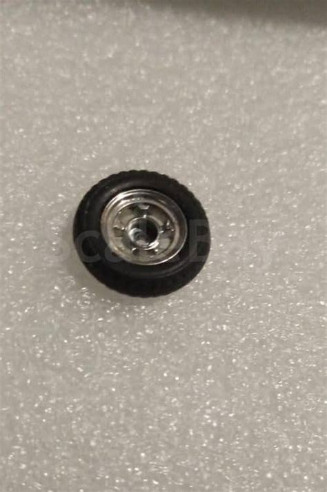 КОЛЕСО НА НИВУ ВАЗ 2121 АГАТ СССР | Аукцион масштабных и сборных моделей