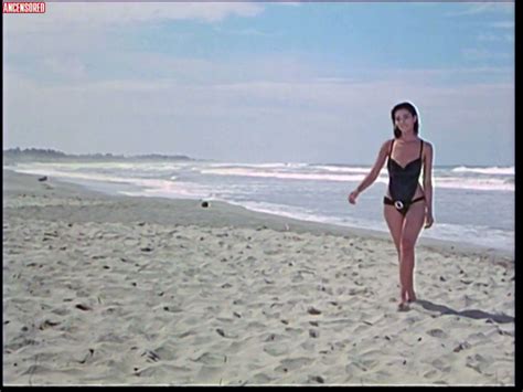 Naked Mercedes Carre O In El Andante