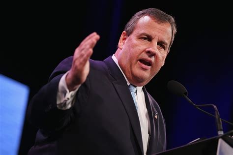 Christie takes fire over controversial vaccine comments - Vox