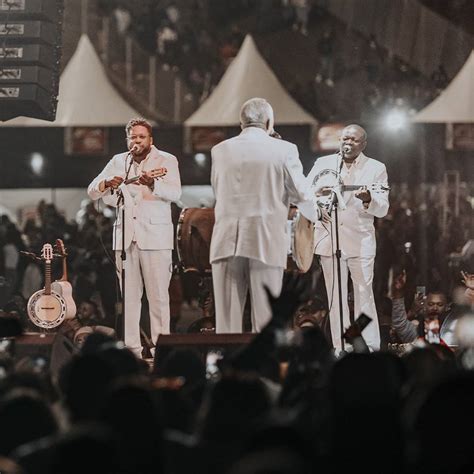 Grupo Fundo de Quintal fará show em Brasília no fim de outubro Metrópoles